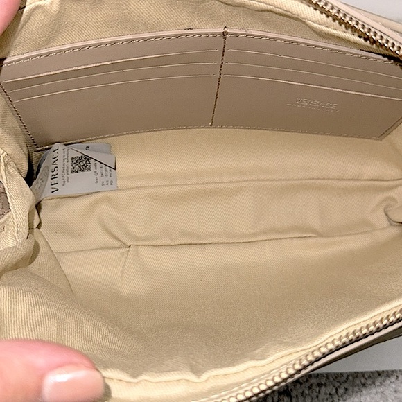 Authentic VERSACE Jacquard Athena Leather Clutch Wristlet Bag Accessories NWT - Picture 6 of 7